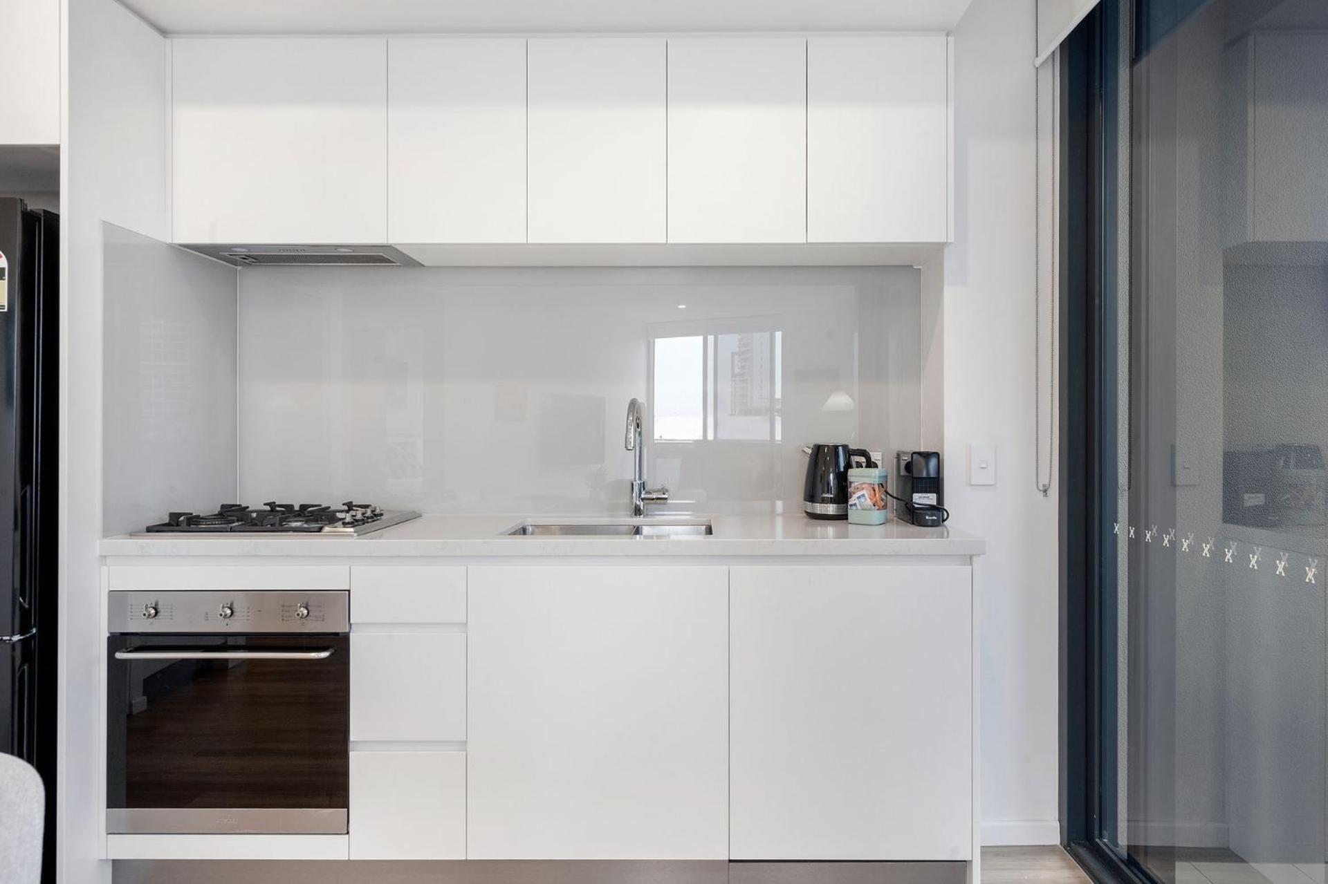 Couples Escape In Ruby Surfers Paradise - Coasthm * Gold Coast